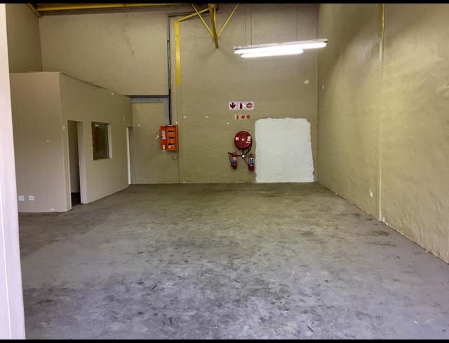 119M² RETAIL TO LET IN FONTAINEBLEAU