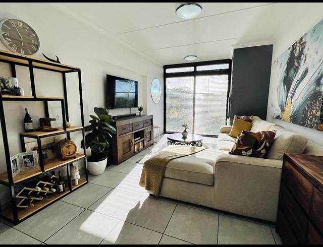 2 bed property to rent in BRACKENFELL NORTH