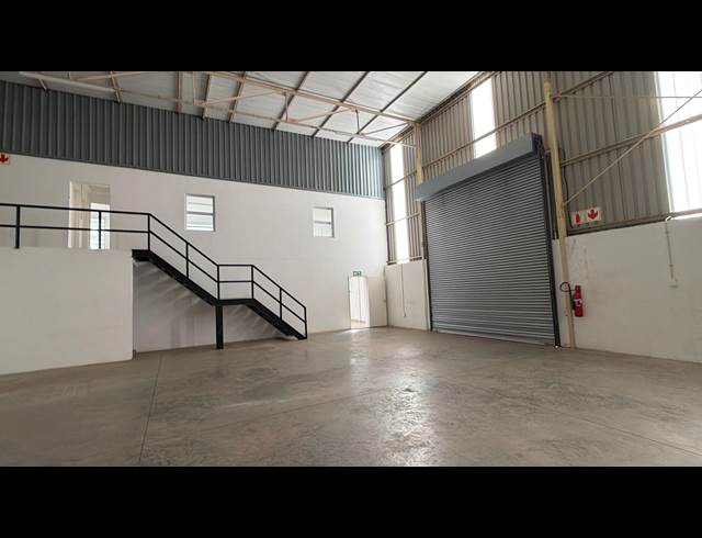 465M² WAREHOUSE TO LET IN SEBENZA