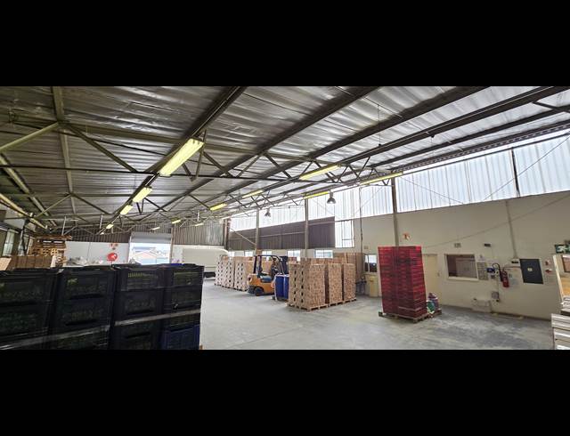 1,200M² FACTORY TO LET IN LEA GLEN