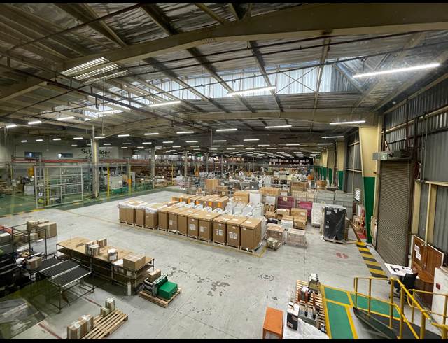 11,924M² WAREHOUSE TO LET IN HALFWAY HOUSE