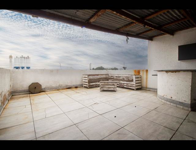 1,500M² INDUSTRIAL YARD TO LET IN COMMERCIA