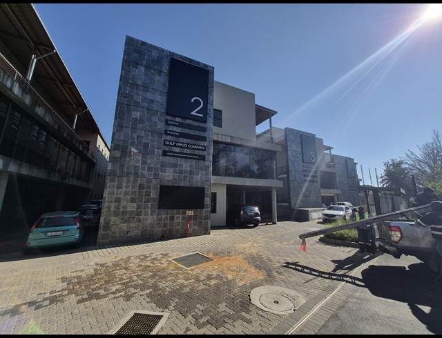 307M² OFFICE TO LET IN WAVERLEY