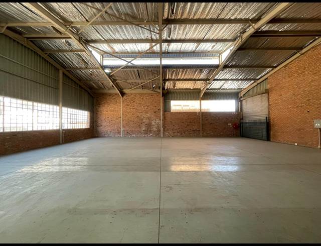 450M² WAREHOUSE TO LET IN HALFWAY HOUSE