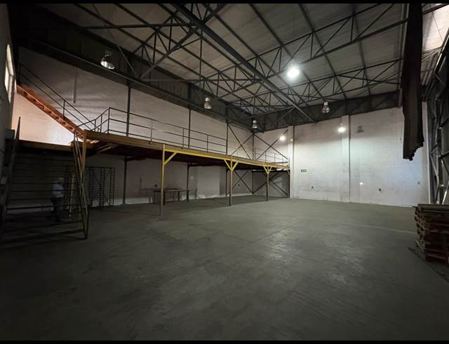 660M² WAREHOUSE TO LET IN BROADLANDS