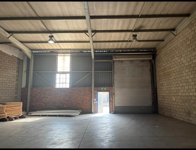 1,065M² MINI FACTORY TO LET IN CITY DEEP