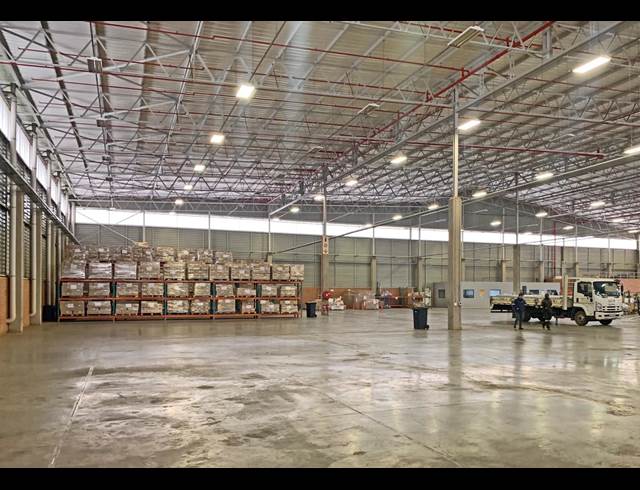 4,935M² WAREHOUSE TO LET IN TUNNEY