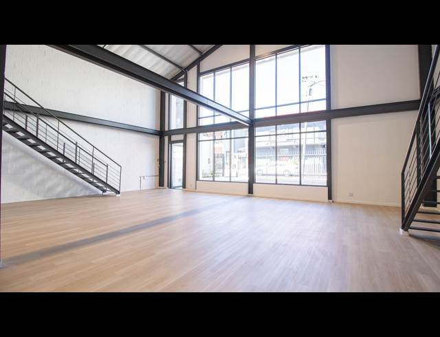 600M² BUILDING TO LET IN WOODSTOCK