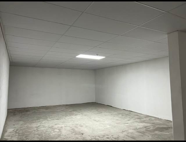 98M² MEDICAL SUITE TO LET IN OTTERY