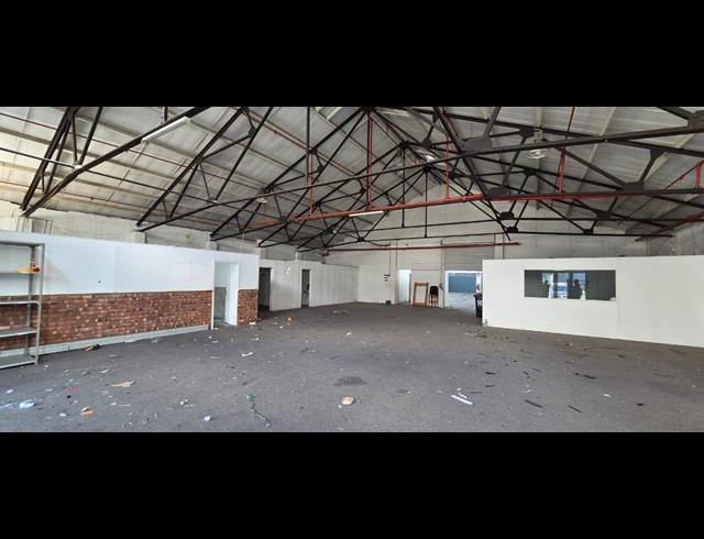 1,022M² WAREHOUSE TO LET IN PAARL CENTRAL