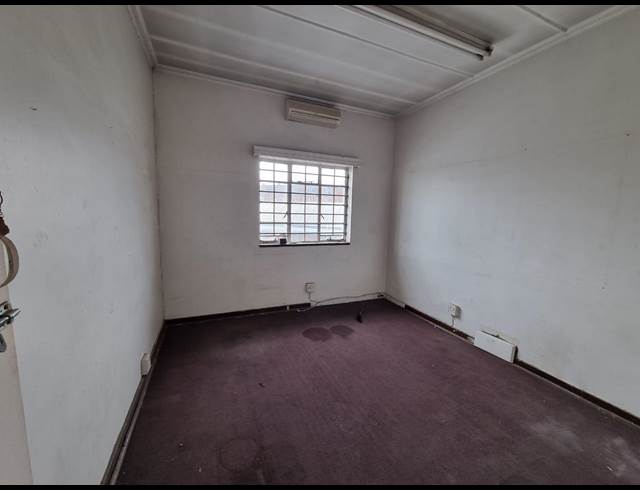 260M² OFFICE TO LET IN ALBERTON NORTH
