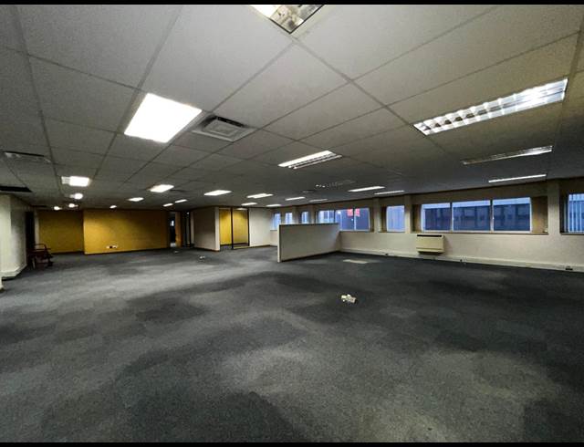 2,371M² OFFICE TO LET IN CAPE TOWN CITY CENTRE