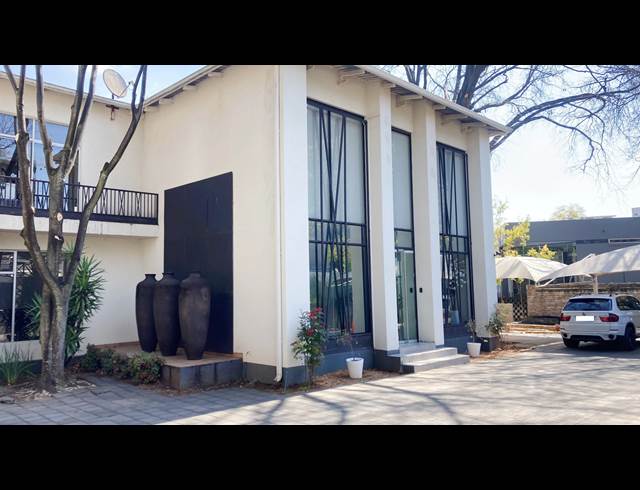 550M² OFFICE TO LET IN ROSEBANK