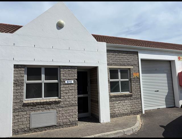 100M² WAREHOUSE TO LET IN MILNERTON CENTRAL