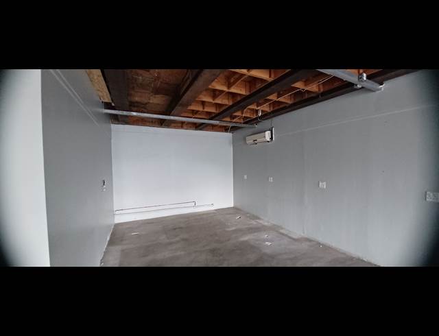 76M² OFFICE TO LET IN HYDE PARK