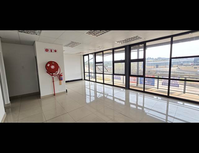318M² WAREHOUSE TO LET IN NORTH RIDING