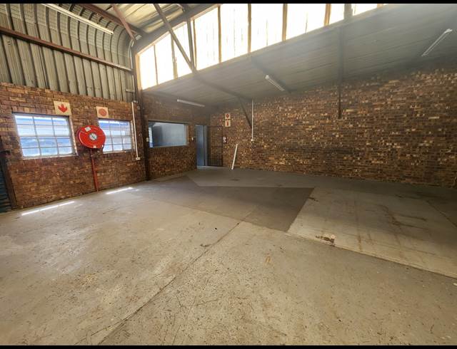 147M² WAREHOUSE TO LET IN WADEVILLE