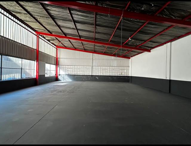 377M² WAREHOUSE TO LET IN WYNBERG