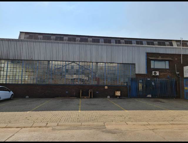 980M² WAREHOUSE RENTED IN ROODEKOP