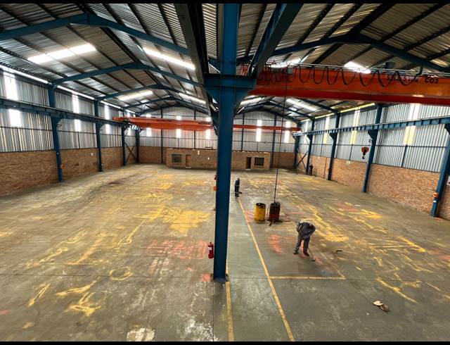 1,500M² WAREHOUSE TO LET IN GERMISTON SOUTH