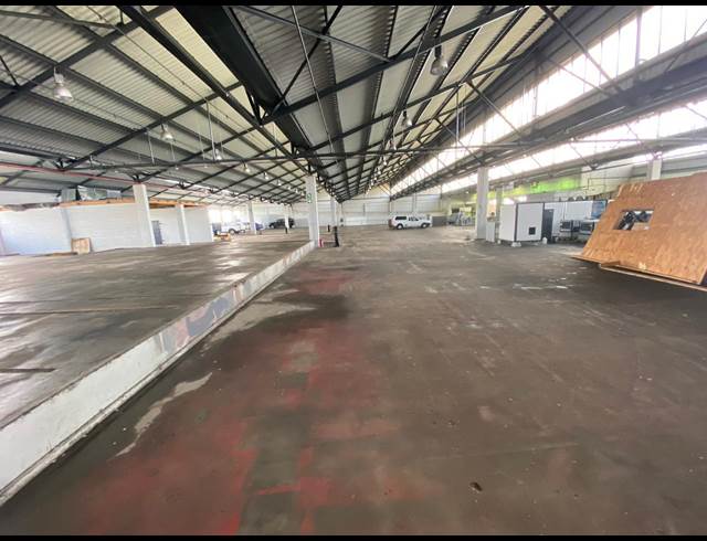 2,973M² WAREHOUSE TO LET IN PAARDEN EILAND