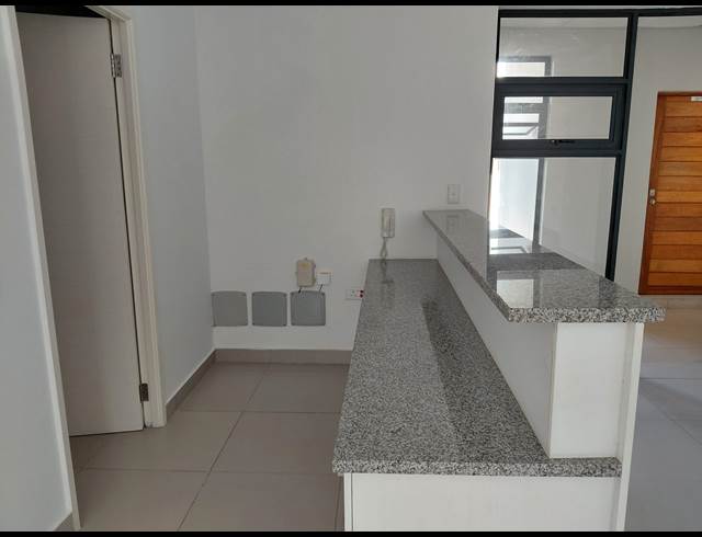 80M² OFFICE TO LET IN UMHLANGA CENTRAL