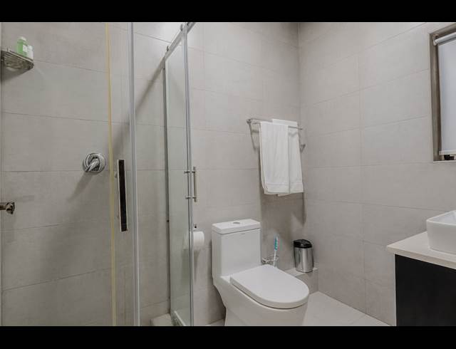 16 BEDROOM GUEST HOUSE TO LET IN BROADACRES
