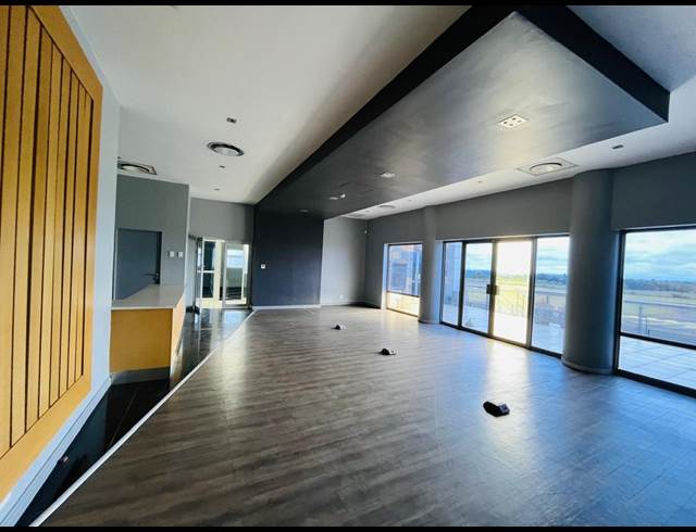 2,000M² OFFICE TO LET IN GLEN AUSTIN AH