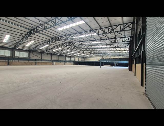 7,000M² WAREHOUSE TO LET IN ANDERBOLT