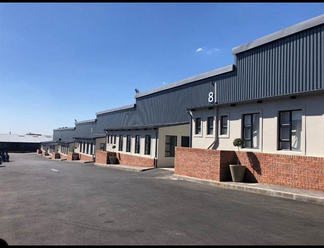 360M² WAREHOUSE TO LET IN HALFWAY HOUSE
