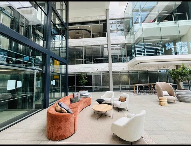 3,300M² OFFICE TO LET IN WATERFALL