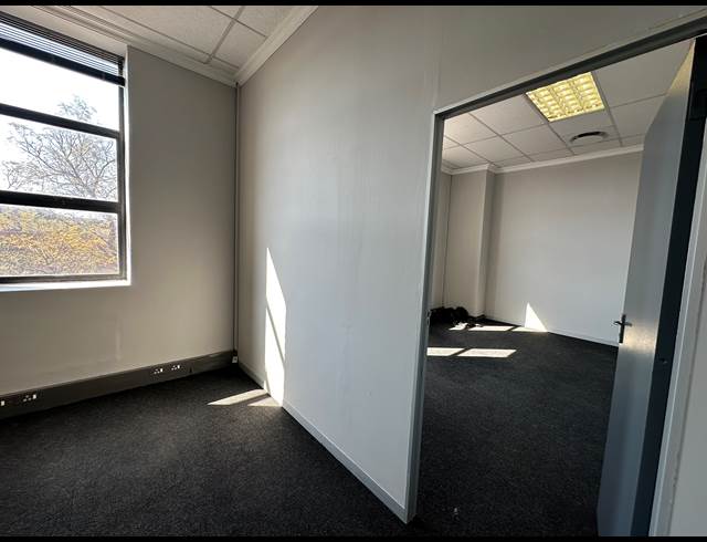 253.90M² OFFICE TO LET IN ECO PARK ESTATE
