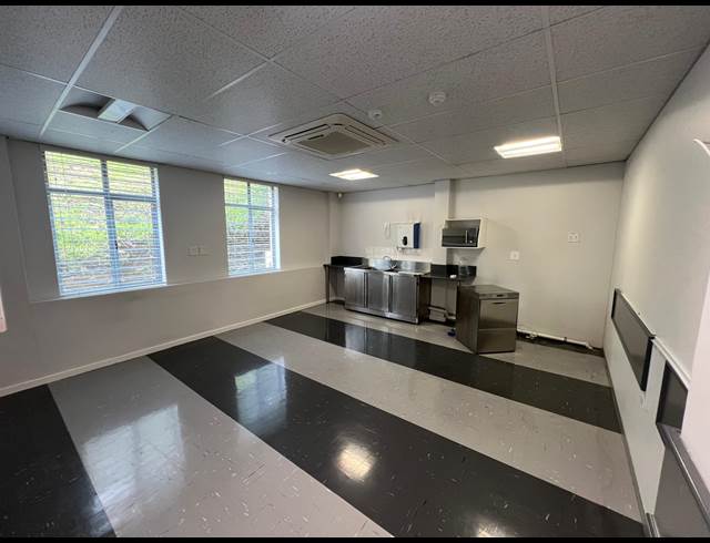 829.44M² OFFICE TO LET IN WESTVILLE