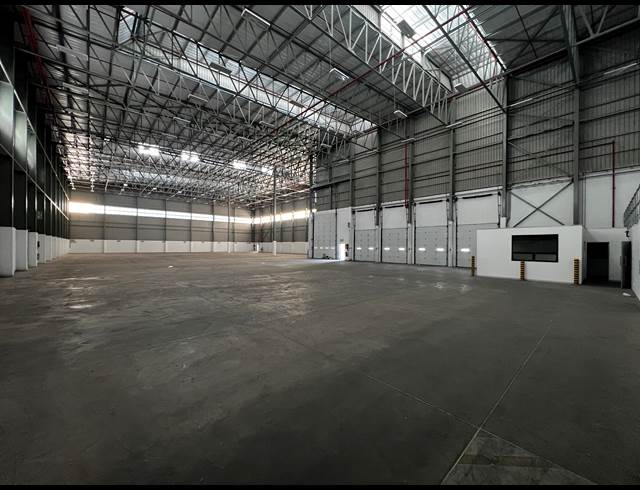5,418M² WAREHOUSE TO LET IN AIRPORT INDUSTRIA