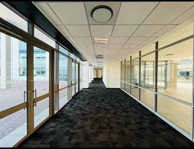 2,000M² OFFICE TO LET IN WATERFALL