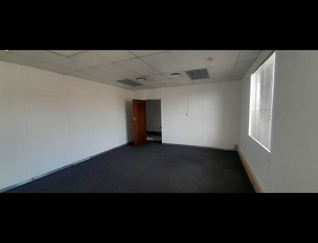 147.10M² OFFICE TO LET IN BEDFORD GARDENS