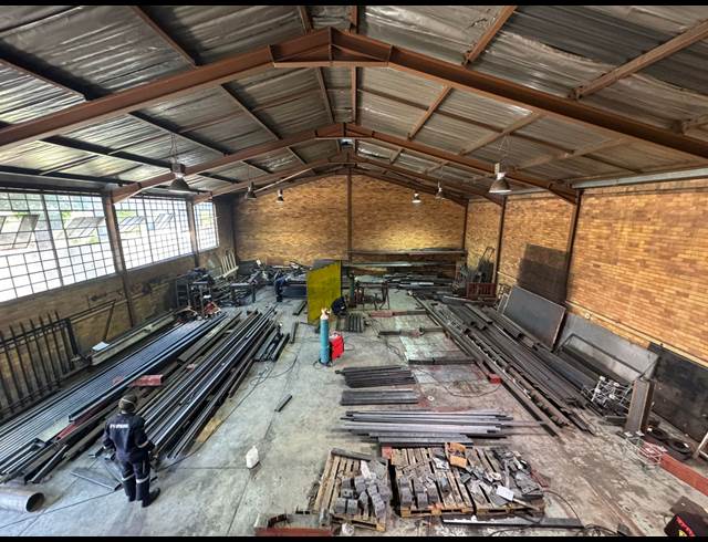 400M² WAREHOUSE TO LET IN BOOYSENS RESERVE