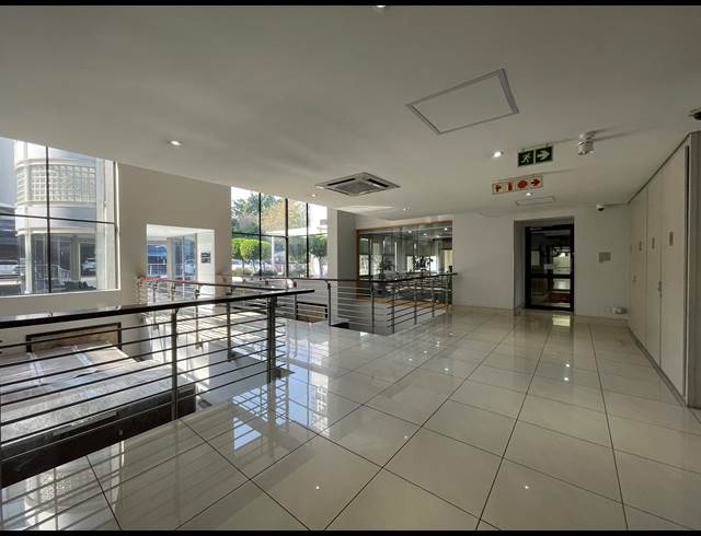 712M² OFFICE TO LET IN SANDTON CENTRAL