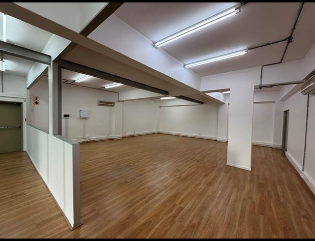438M² OFFICE TO LET IN GREEN POINT