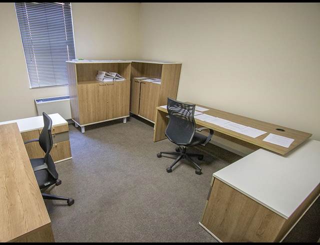 1,569M² OFFICE TO LET IN RANDJESPARK