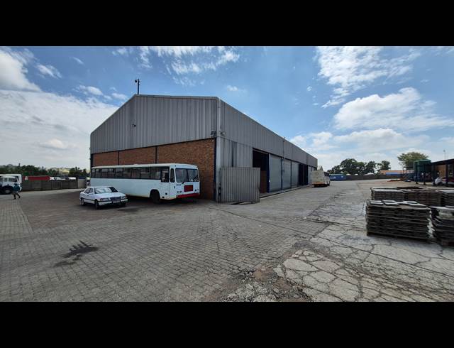 1,500M² FACTORY TO LET IN MOREHILL