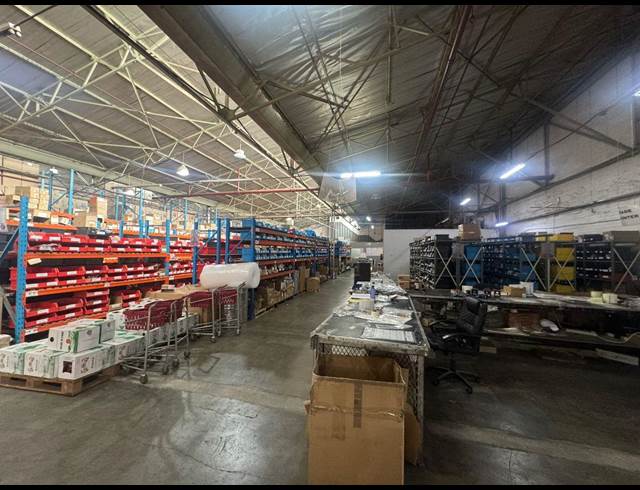 6,000M² WAREHOUSE TO LET IN TULISA PARK