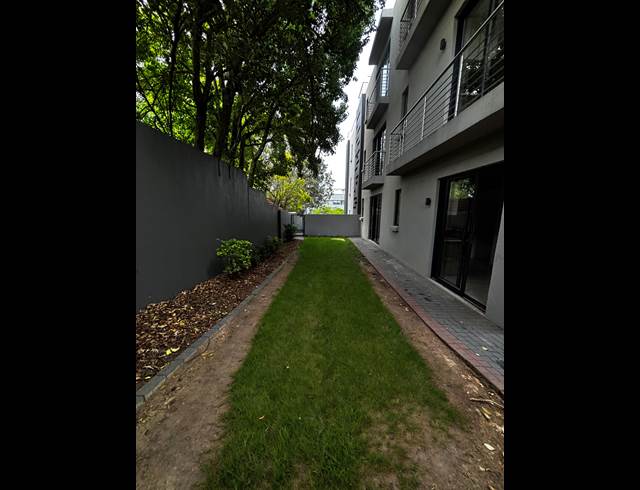 2 BEDROOM APARTMENT TO LET IN PARKMORE