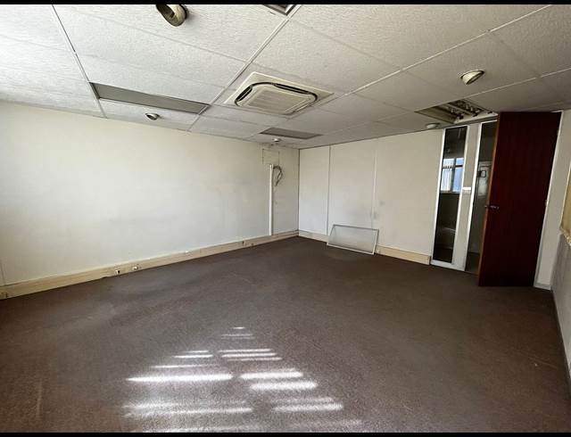 2,082M² WAREHOUSE TO LET IN WYNBERG