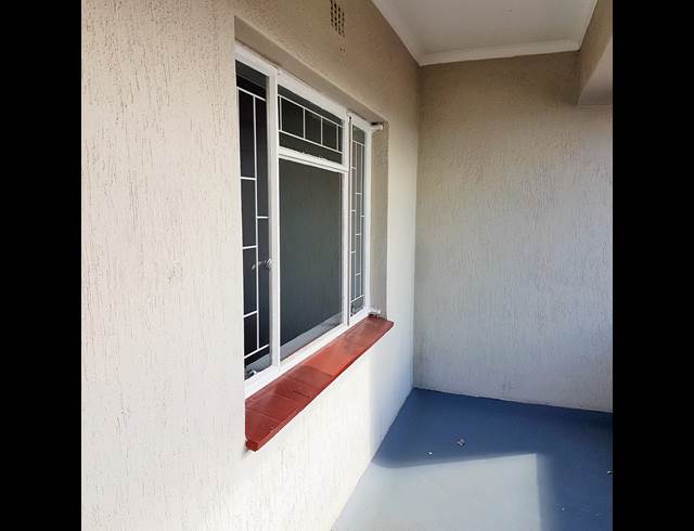 2 bed property to rent in WORCESTER CENTRAL