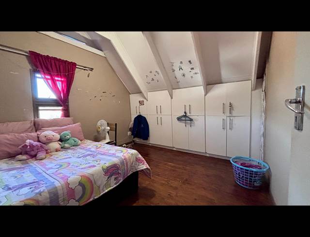 3 BEDROOM APARTMENT TO LET IN WEST ACRES