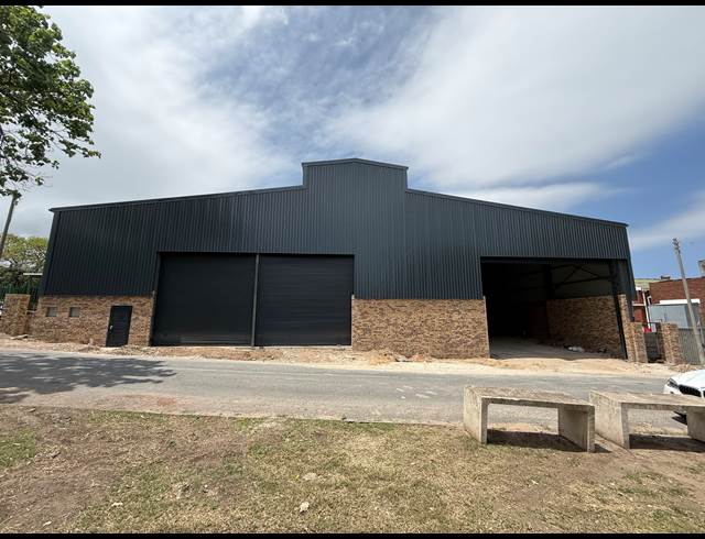 1,750M² WAREHOUSE TO LET IN CONGELLA