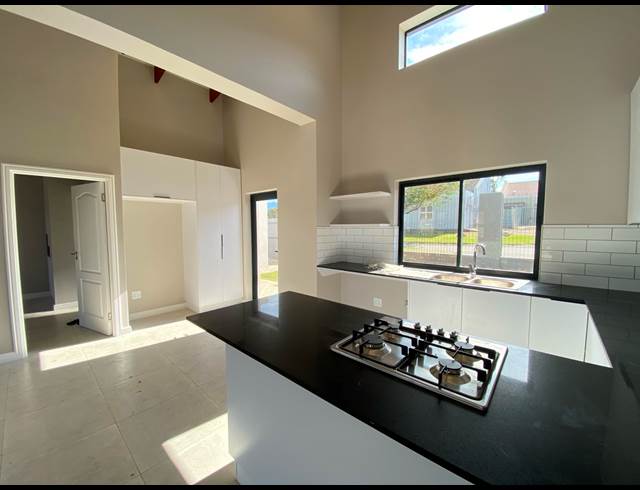2 BEDROOM HOUSE TO LET IN HEATHERLANDS