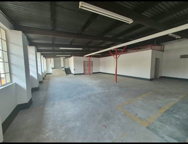 170M² WAREHOUSE TO LET IN KRUGERSDORP CENTRAL