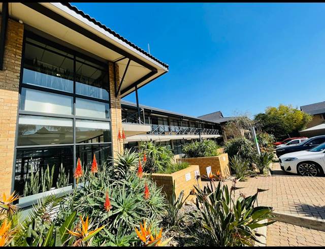 70M² OFFICE TO LET IN VORNA VALLEY